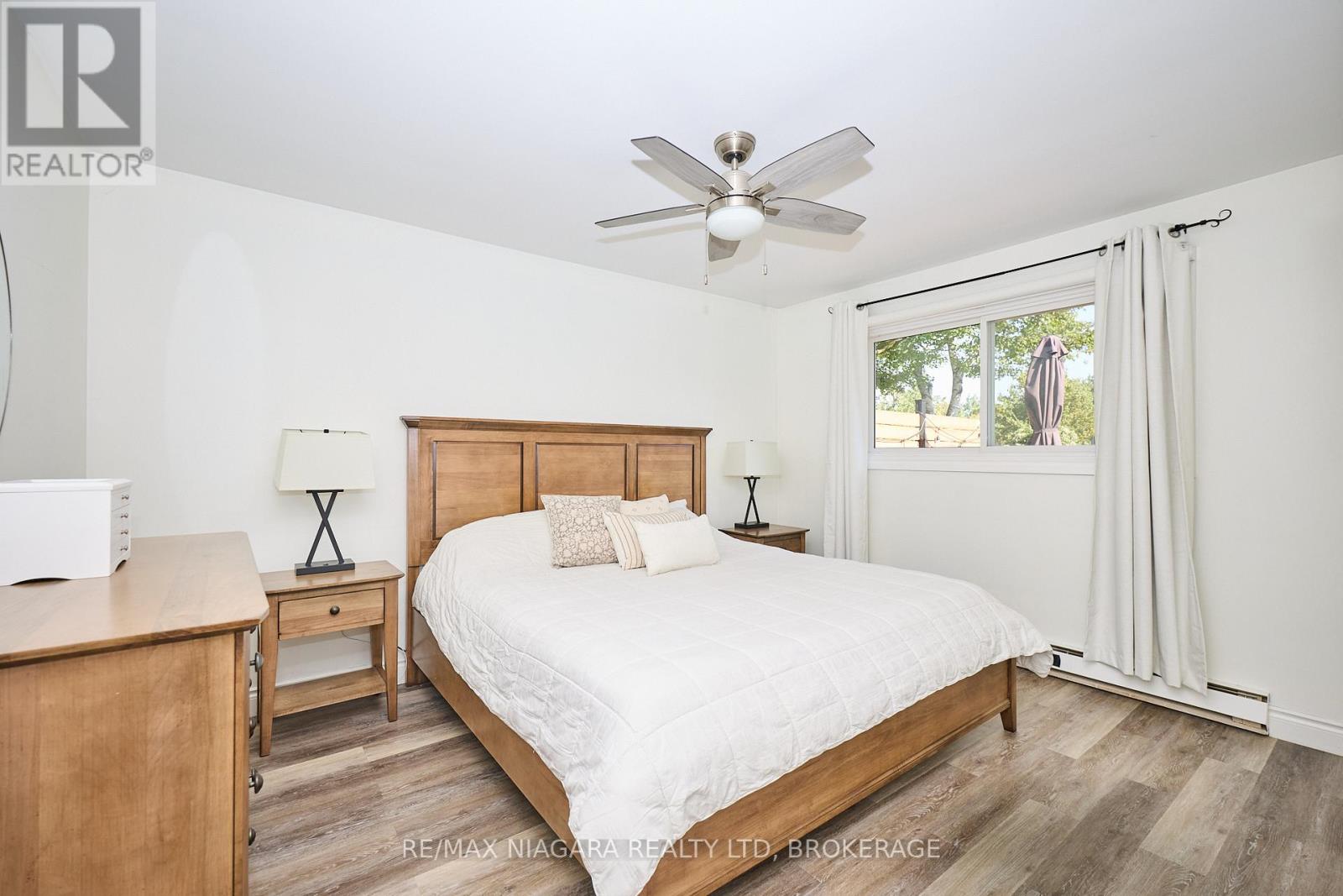 6432 Carolyn Avenue, Niagara Falls, Ontario  L2E 5H5 - Photo 12 - X12482413