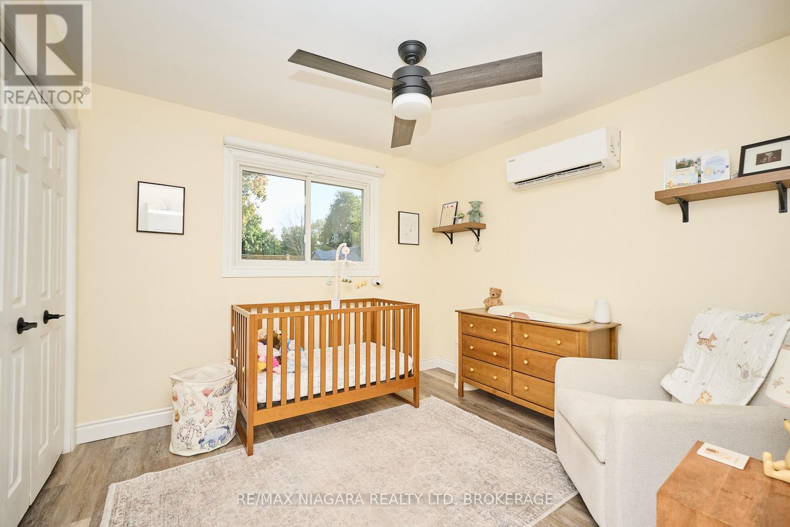 6432 Carolyn Avenue, Niagara Falls, Ontario  L2E 5H5 - Photo 14 - X12482413