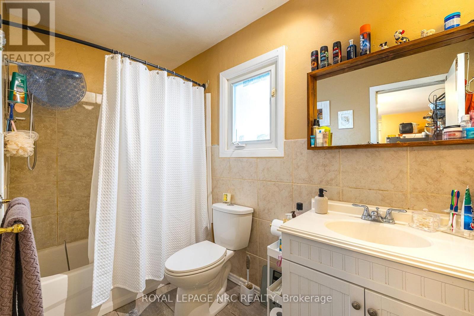 81 Pelham Rd Road, St. Catharines, Ontario  L2S 1S3 - Photo 17 - X12482423