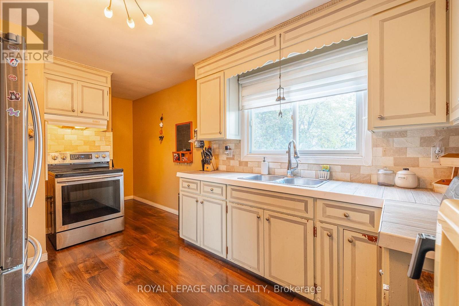 81 Pelham Rd Road, St. Catharines, Ontario  L2S 1S3 - Photo 18 - X12482423