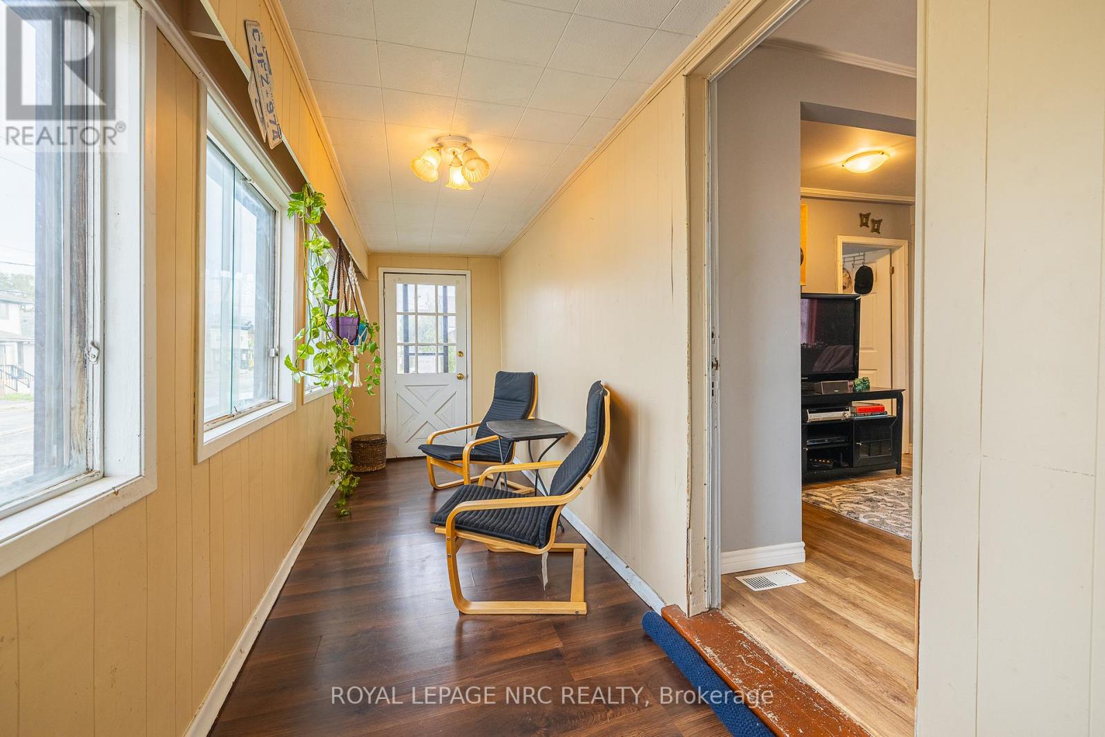 81 Pelham Rd Road, St. Catharines, Ontario  L2S 1S3 - Photo 6 - X12482423