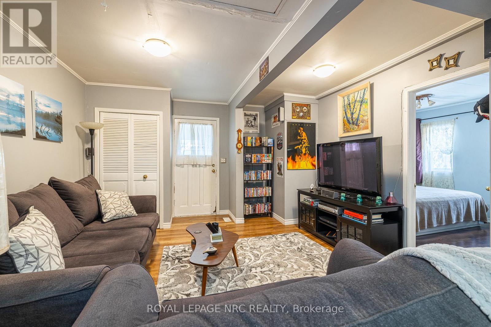 81 Pelham Rd Road, St. Catharines, Ontario  L2S 1S3 - Photo 9 - X12482423