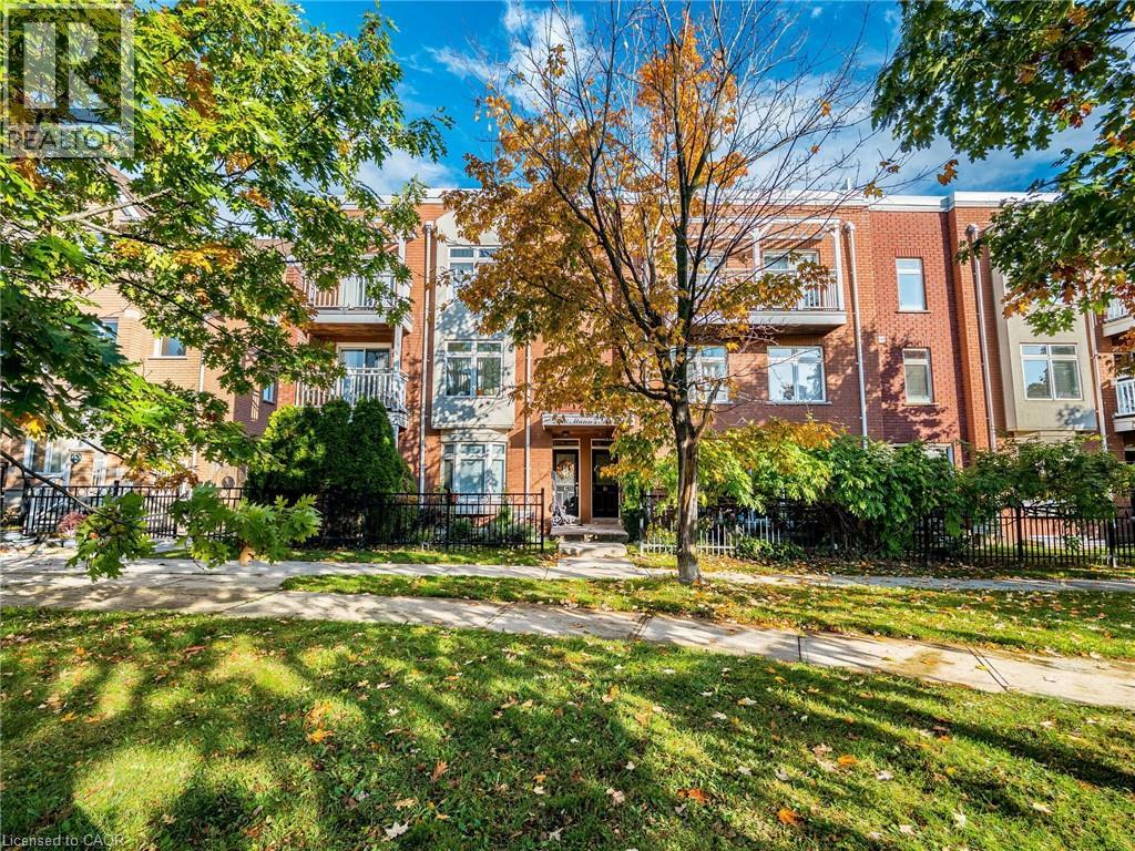2386 MUNN'S Avenue E Unit# E, Oakville, Ontario