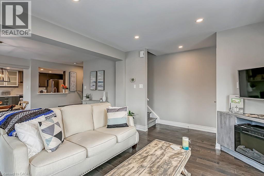 2386 Munn's Avenue E Unit# E, Oakville, Ontario  L6H 6G9 - Photo 10 - 40782239