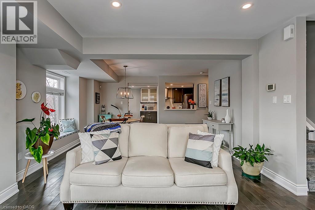 2386 Munn's Avenue E Unit# E, Oakville, Ontario  L6H 6G9 - Photo 11 - 40782239