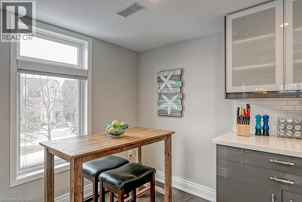 2386 Munn's Avenue E Unit# E, Oakville, Ontario  L6H 6G9 - Photo 15 - 40782239