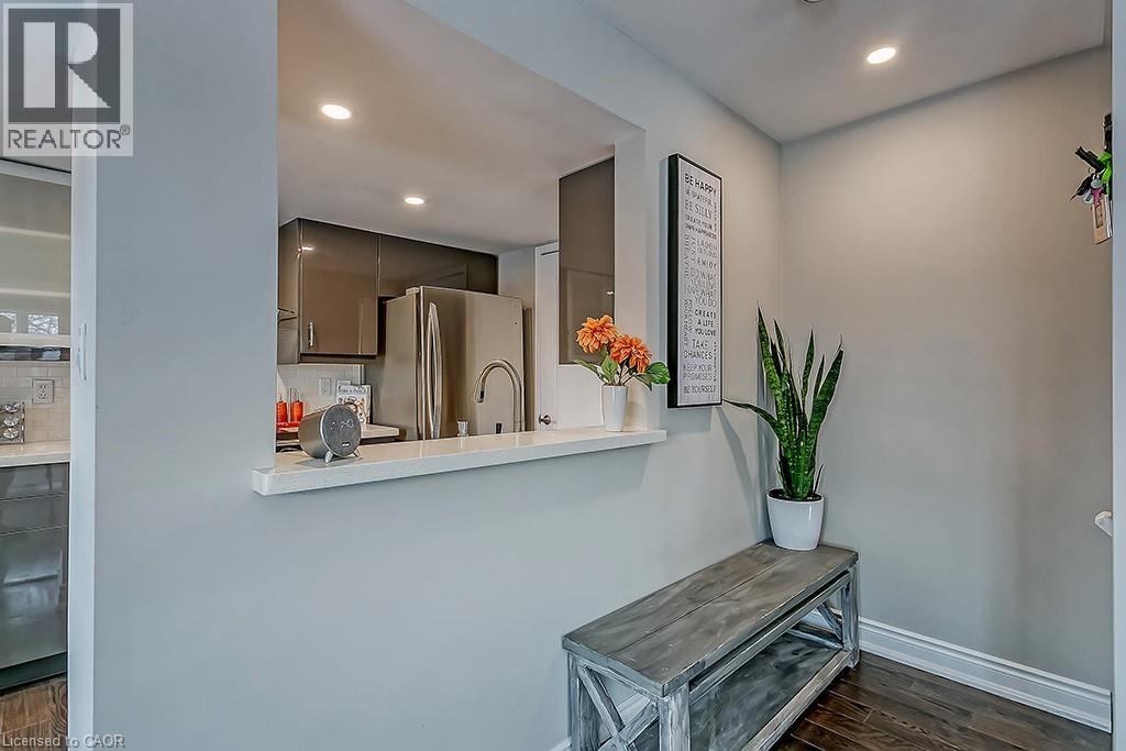 2386 Munn's Avenue E Unit# E, Oakville, Ontario  L6H 6G9 - Photo 17 - 40782239