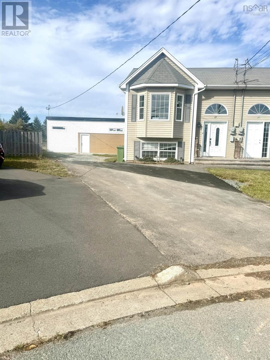 27-29 Grayson, Sackville, Nova Scotia  B4C 0A8 - Photo 1 - 202526610
