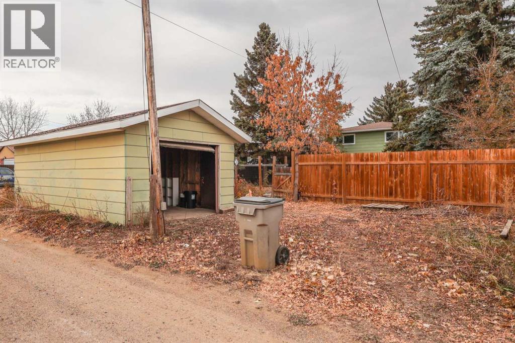 6117 51 Avenue, Stettler, Alberta  T0C 2L2 - Photo 49 - A2266934