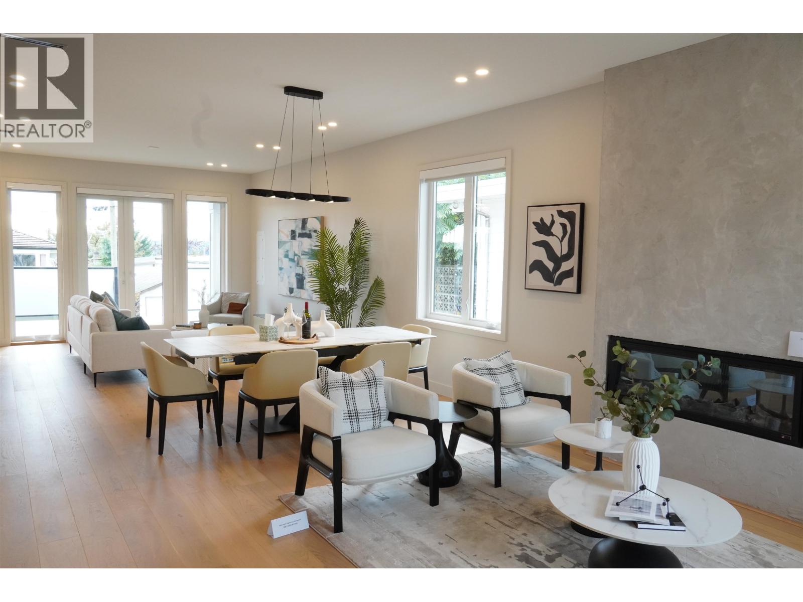 6250 Kitchener Street, Burnaby, British Columbia  V5B 2J4 - Photo 4 - R3061116