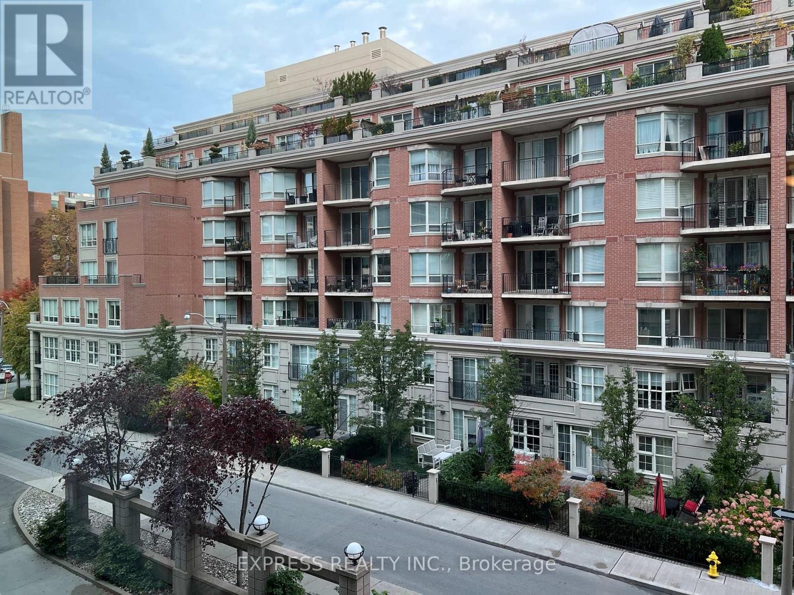 414 - 942 Yonge Street, Toronto, Ontario  M4W 3S8 - Photo 10 - C12482389