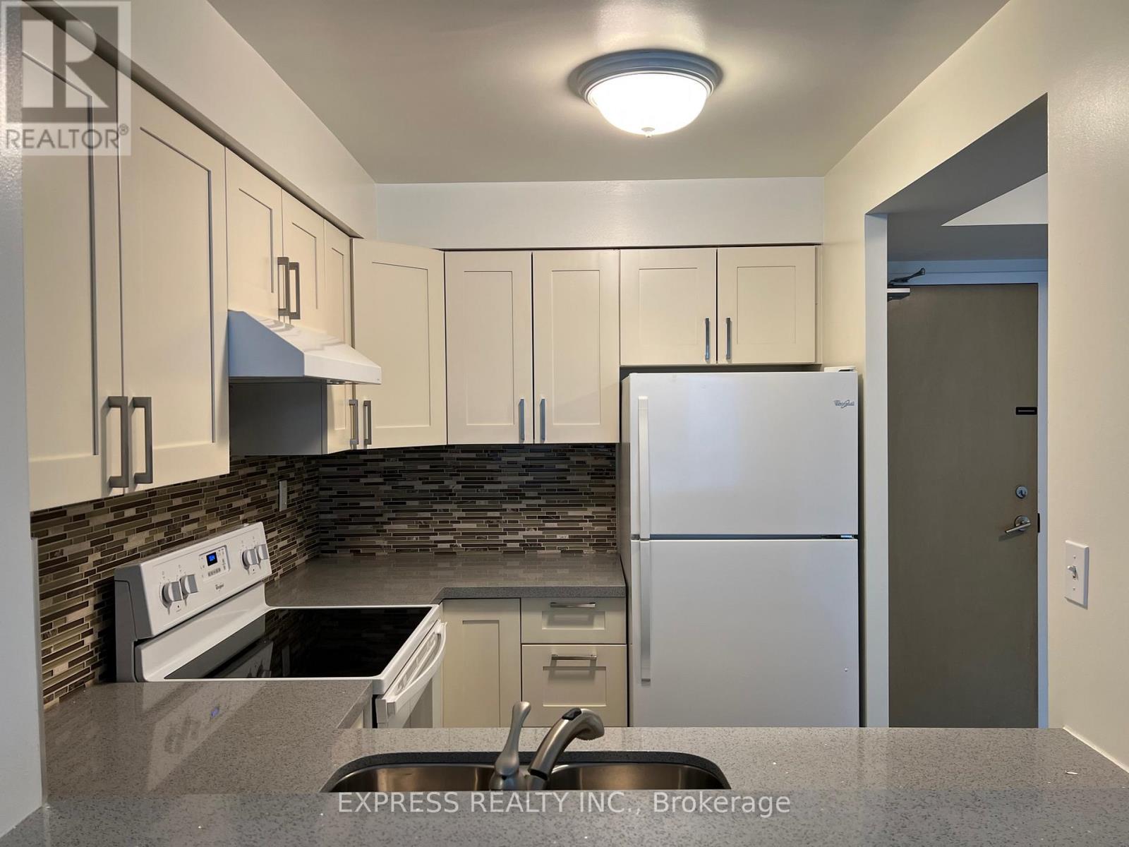 414 - 942 Yonge Street, Toronto, Ontario  M4W 3S8 - Photo 2 - C12482389