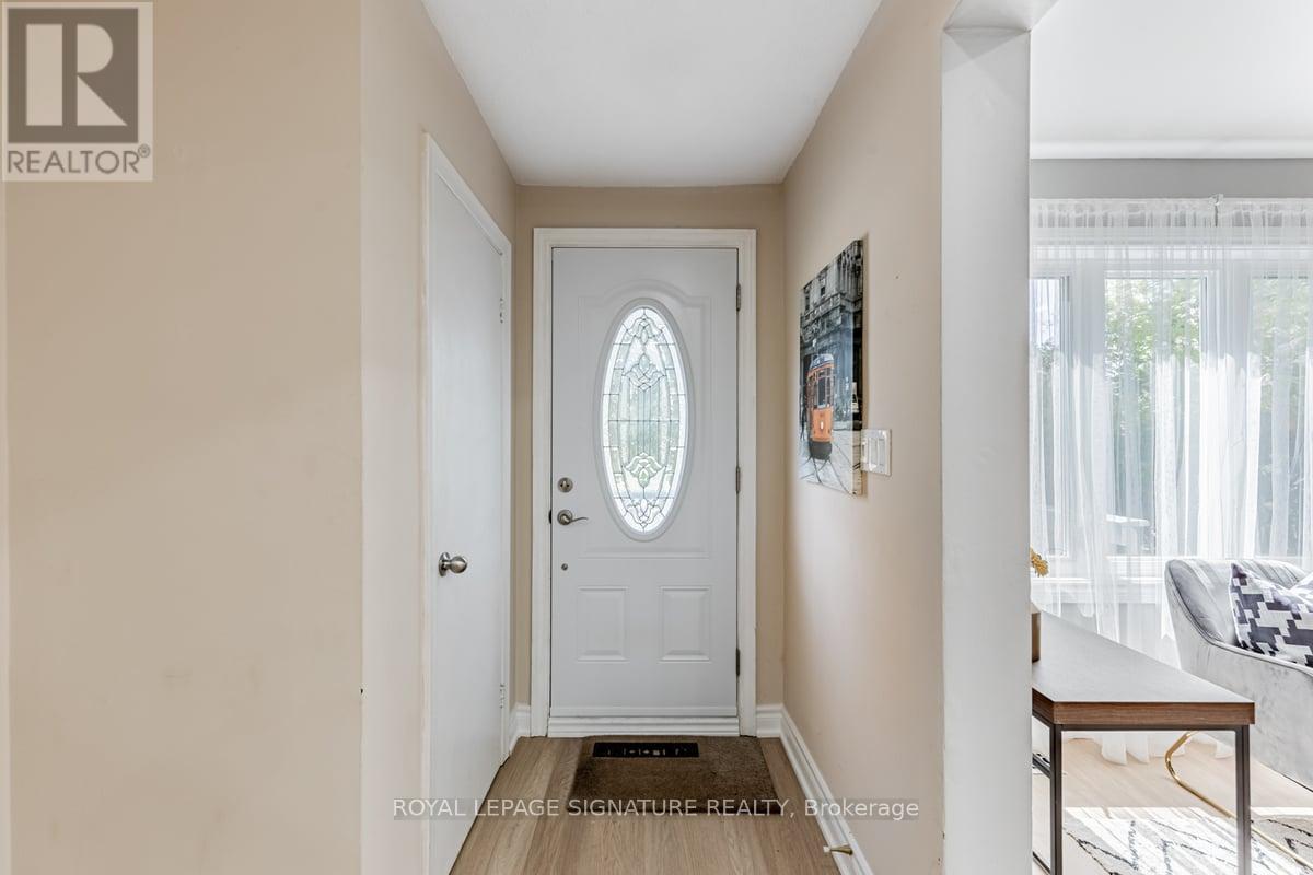 105 Bergen Road, Toronto, Ontario  M1P 1S3 - Photo 4 - E12482420