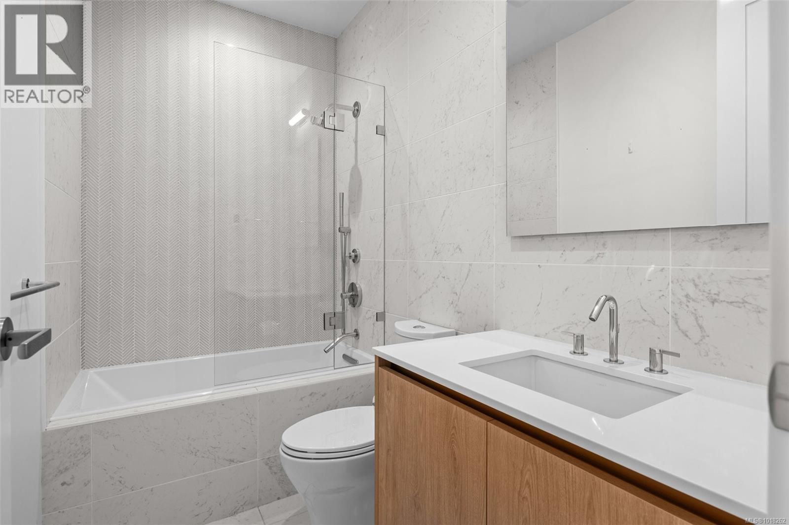 503 888 Government St, Victoria, British Columbia  V8W 0G5 - Photo 17 - 1018262