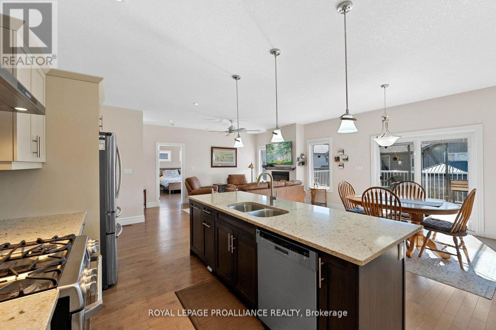 5 Conger Drive, Prince Edward County (Wellington Ward), Ontario  K0K 3L0 - Photo 11 - X12482437