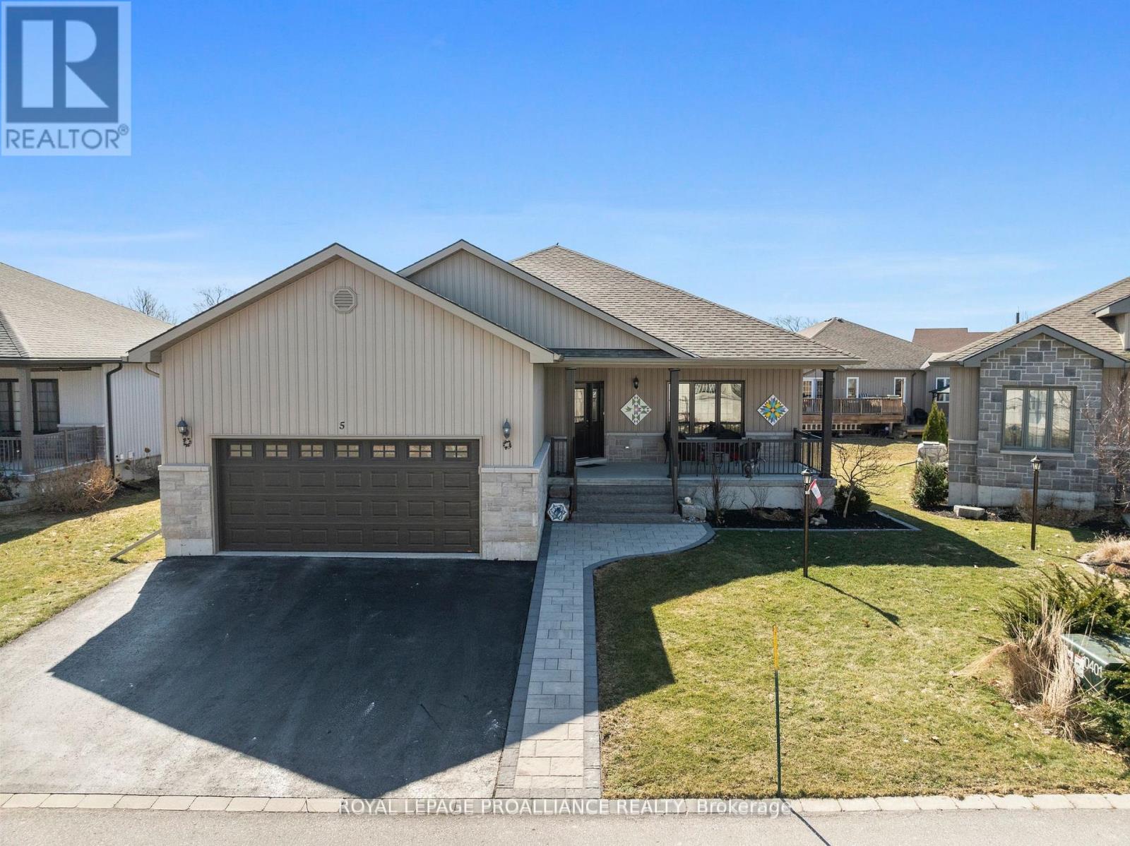 5 Conger Drive, Prince Edward County (Wellington Ward), Ontario  K0K 3L0 - Photo 3 - X12482437