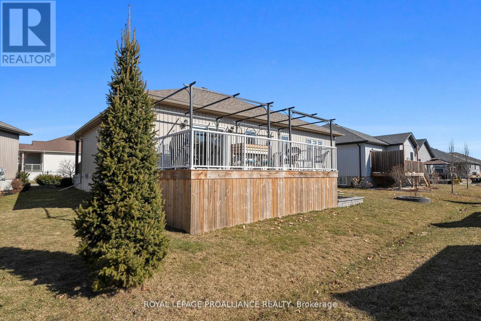 5 Conger Drive, Prince Edward County (Wellington Ward), Ontario  K0K 3L0 - Photo 30 - X12482437