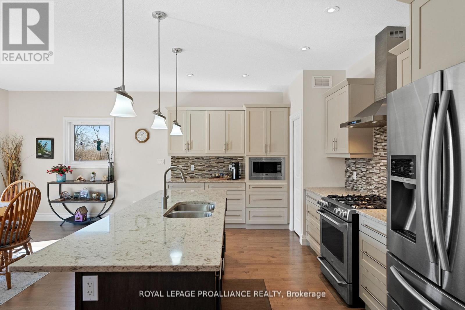 5 Conger Drive, Prince Edward County (Wellington Ward), Ontario  K0K 3L0 - Photo 8 - X12482437