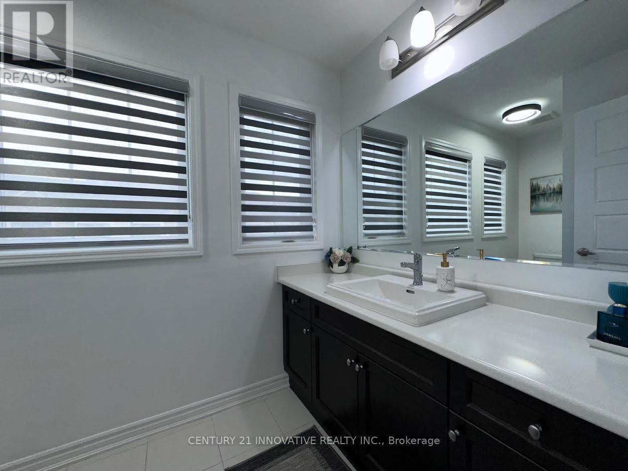 568 Boyd Lane, Milton, Ontario  L9E 1W6 - Photo 40 - W12482388