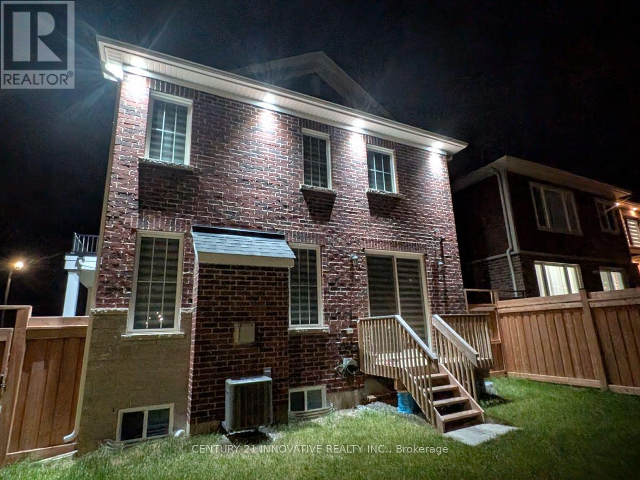 568 Boyd Lane, Milton, Ontario  L9E 1W6 - Photo 8 - W12482388