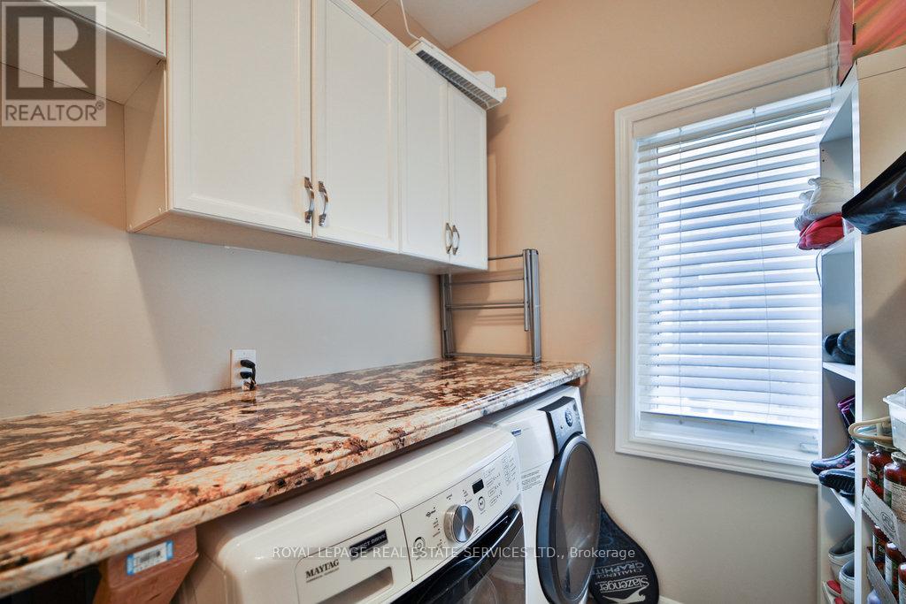 44 Game Creek Crescent, Brampton (Northwest Sandalwood Parkway), Ontario  L7A 0K3 - Photo 37 - W12482390