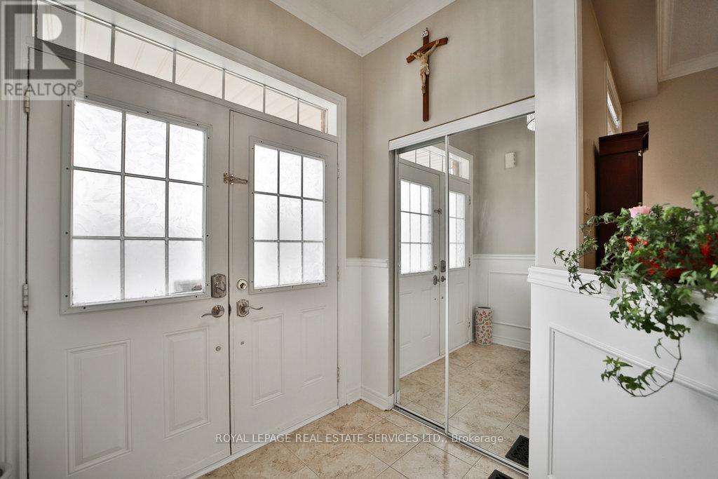 44 Game Creek Crescent, Brampton (Northwest Sandalwood Parkway), Ontario  L7A 0K3 - Photo 39 - W12482390