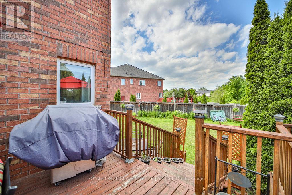 44 Game Creek Crescent, Brampton (Northwest Sandalwood Parkway), Ontario  L7A 0K3 - Photo 49 - W12482390