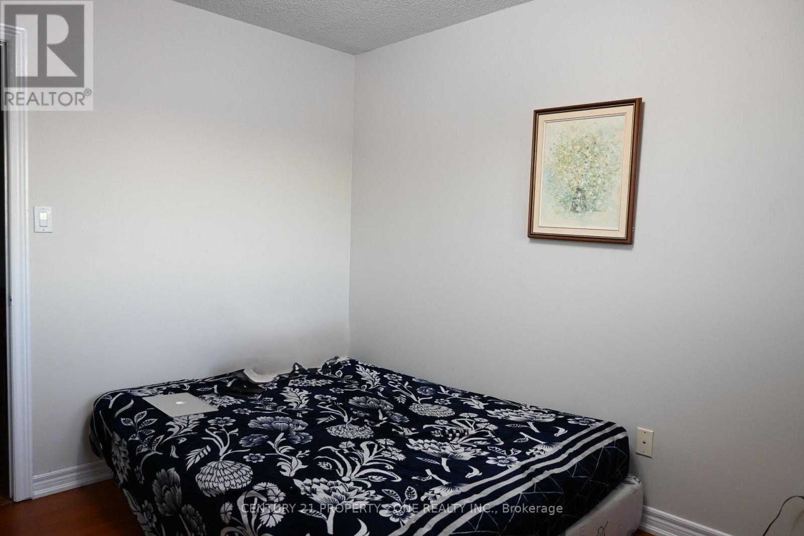 39 Harbourtown Crescent, Brampton, Ontario  L6V 4P4 - Photo 19 - W12482400