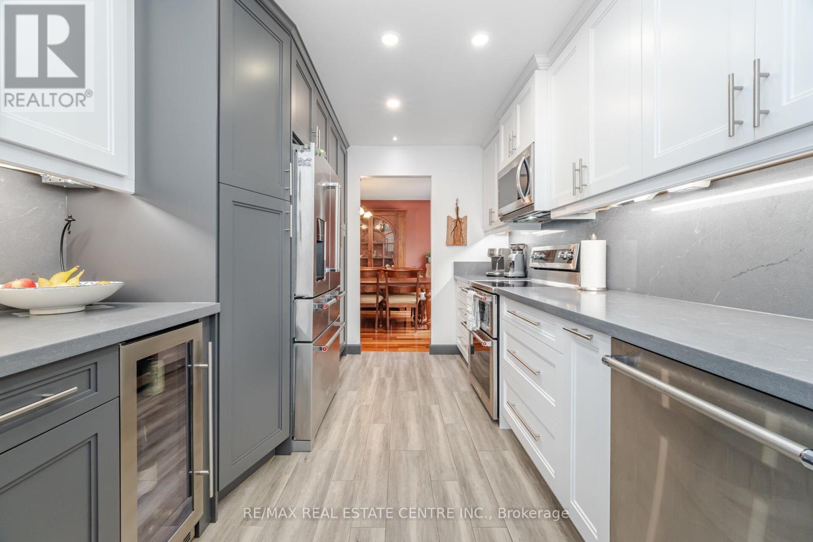 10 Bluebird Court, Brampton, Ontario  L6Z 3K9 - Photo 26 - W12482402