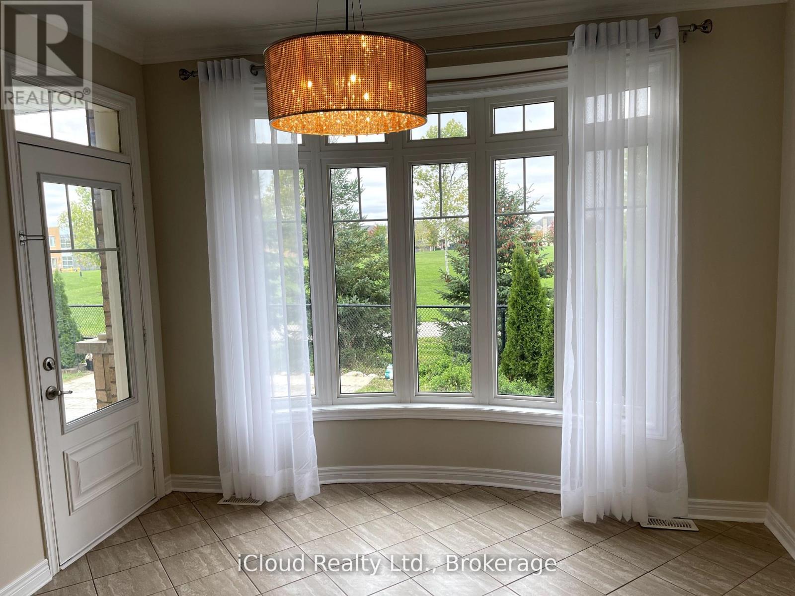 109 Kaitting Trail Sw, Oakville, Ontario  L6M 0T6 - Photo 25 - W12482405