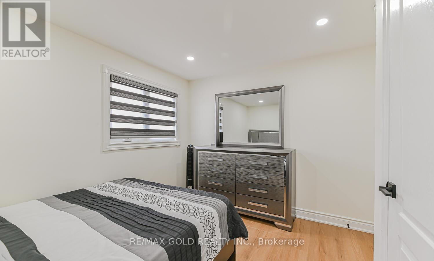 81 Drake Boulevard, Brampton, Ontario  L6T 3L2 - Photo 15 - W12482409
