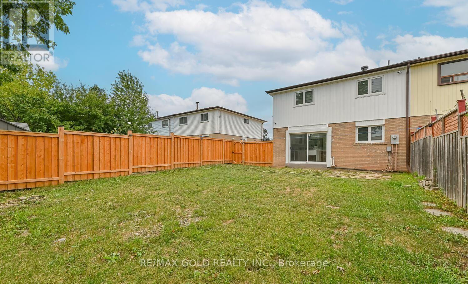 81 Drake Boulevard, Brampton, Ontario  L6T 3L2 - Photo 30 - W12482409