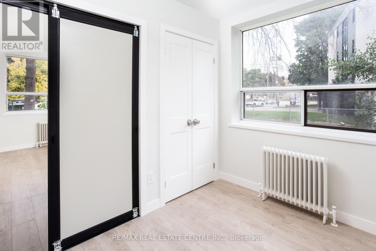 205 - 5 Hill Heights Road E, Toronto, Ontario  M8Y 1Y9 - Photo 17 - W12482411