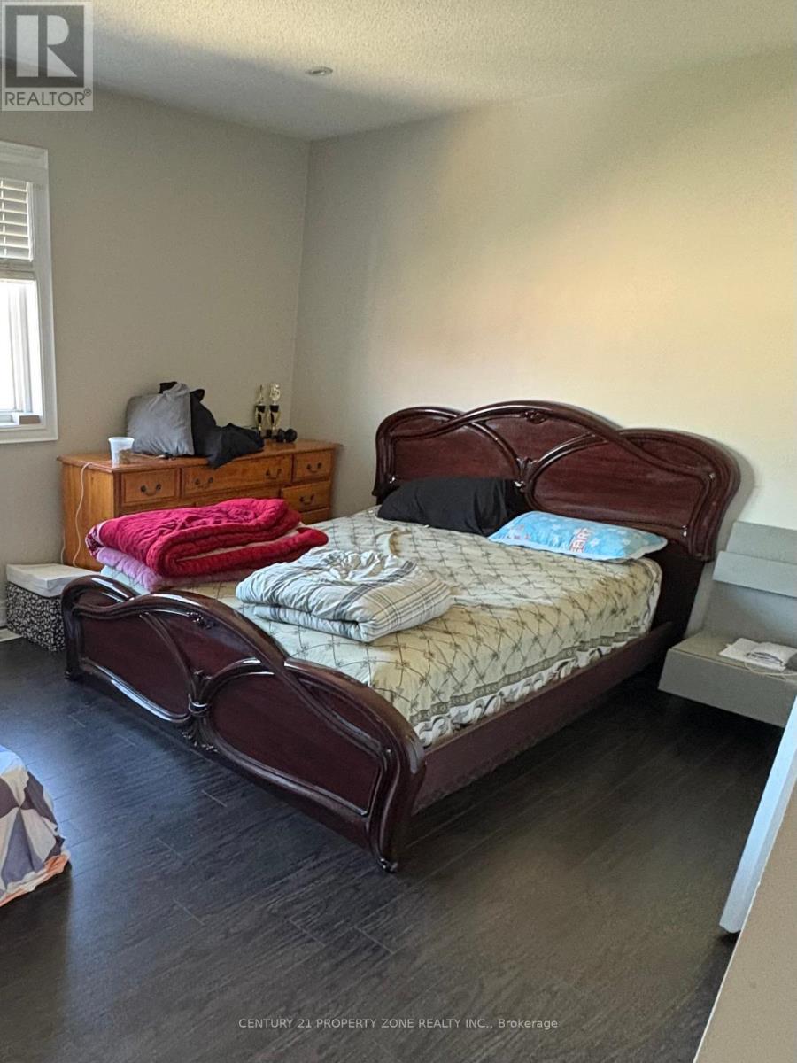 309 Brisdale Drive, Brampton, Ontario  L7A 3A1 - Photo 7 - W12482416