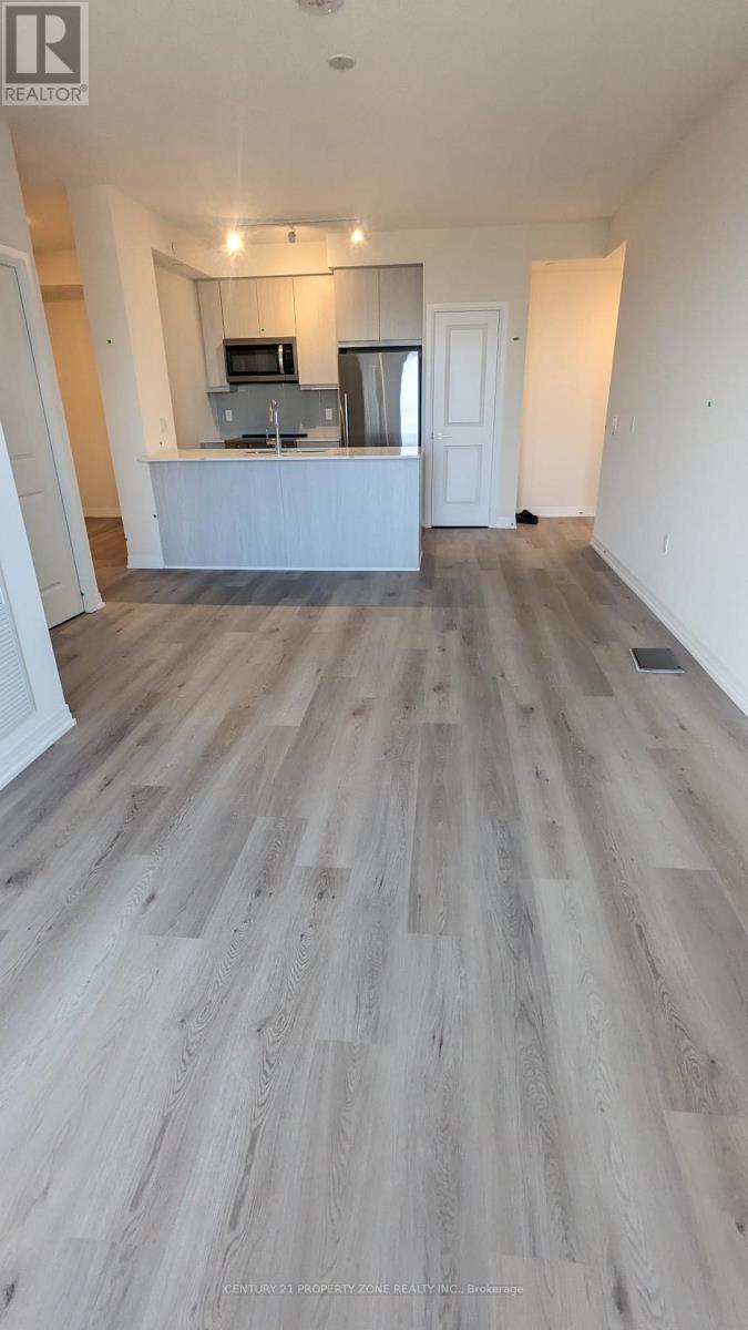 3210 - 15 Watergarden Drive, Mississauga, Ontario  L5R 0H4 - Photo 3 - W12482419