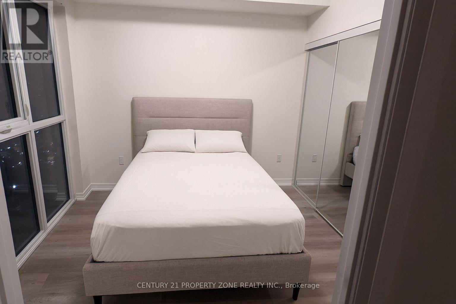 3210 - 15 Watergarden Drive, Mississauga, Ontario  L5R 0H4 - Photo 6 - W12482419