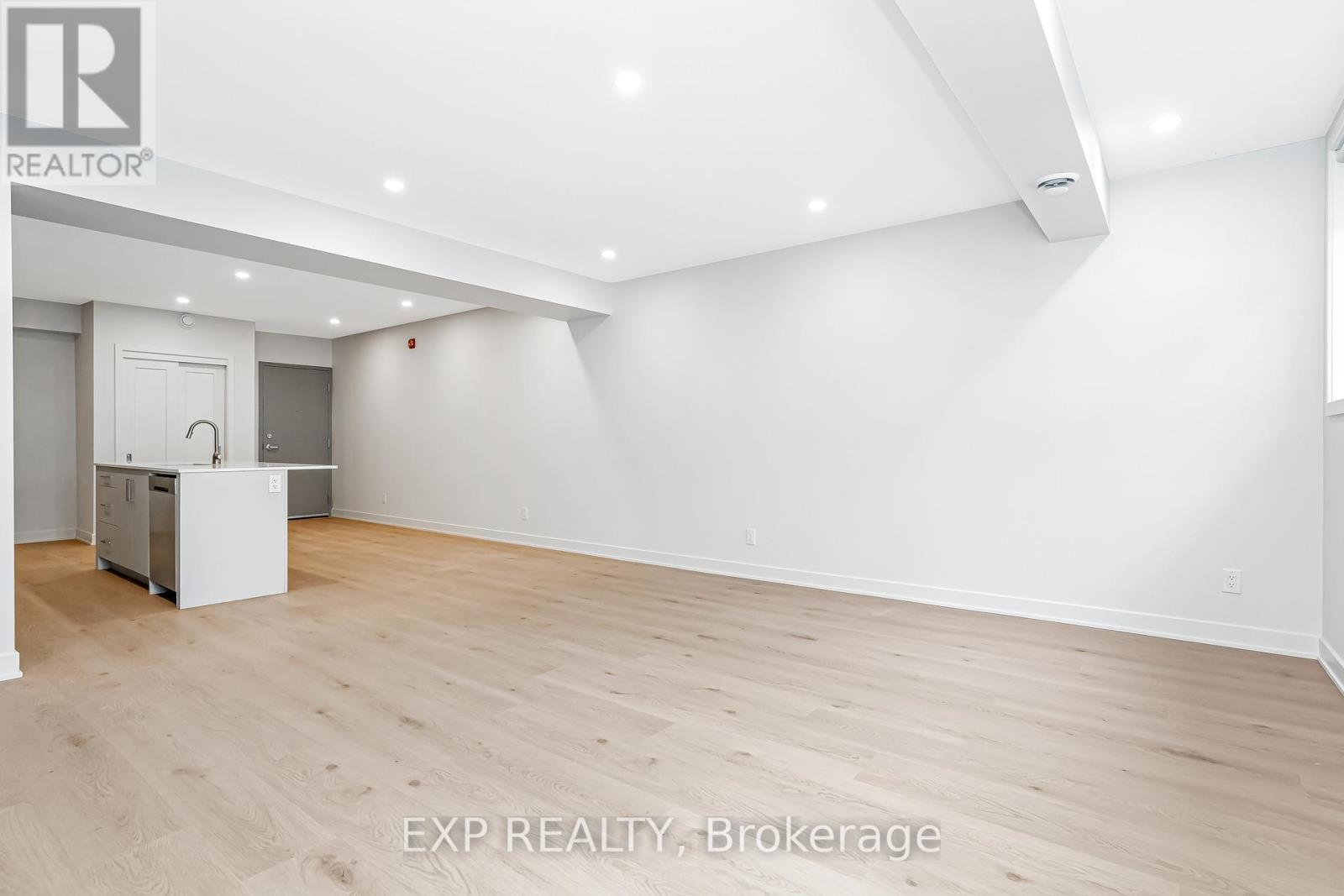 2 - 1267 Summerville Avenue, Ottawa, Ontario  K1Z 8G6 - Photo 10 - X12482435