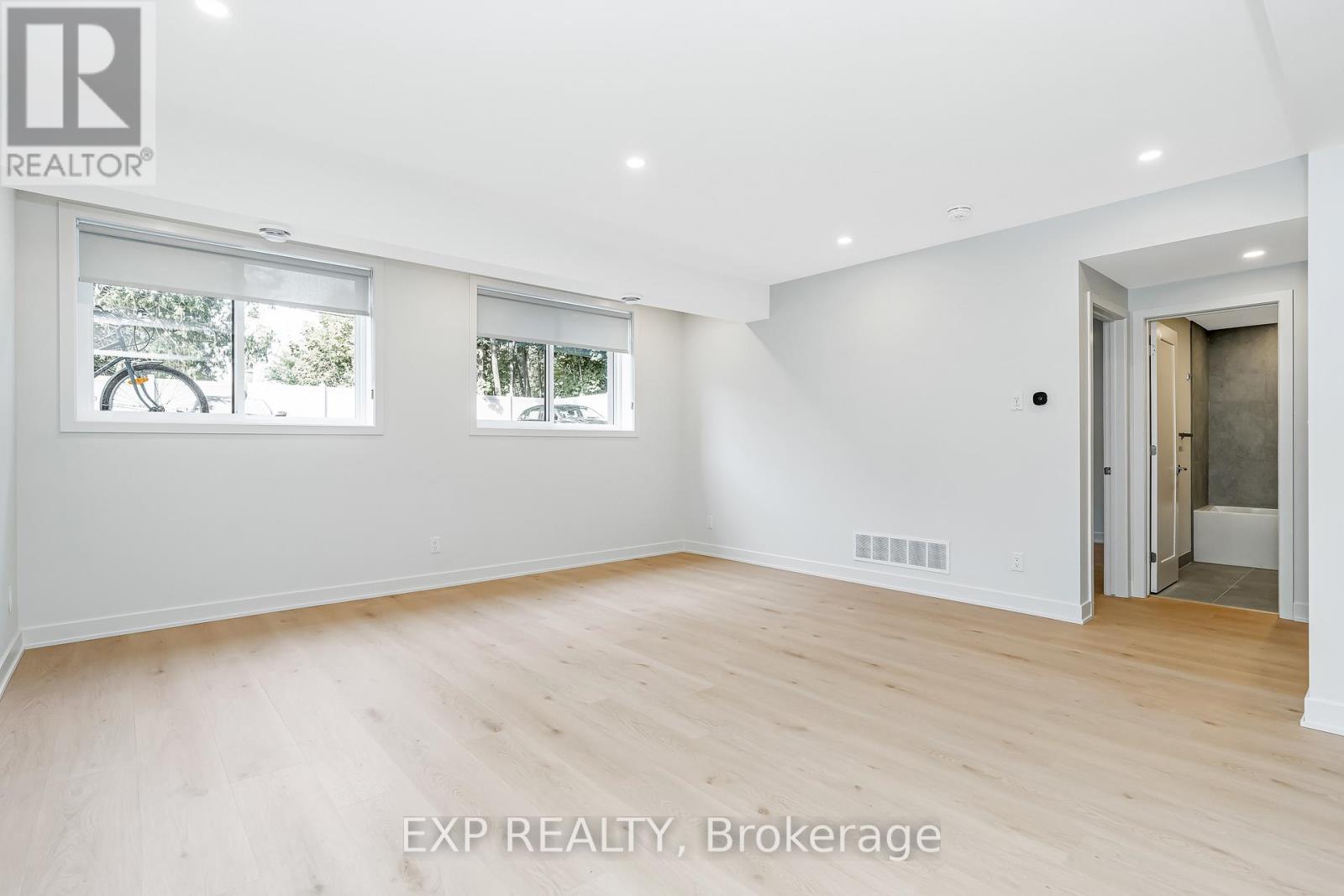 2 - 1267 Summerville Avenue, Ottawa, Ontario  K1Z 8G6 - Photo 12 - X12482435