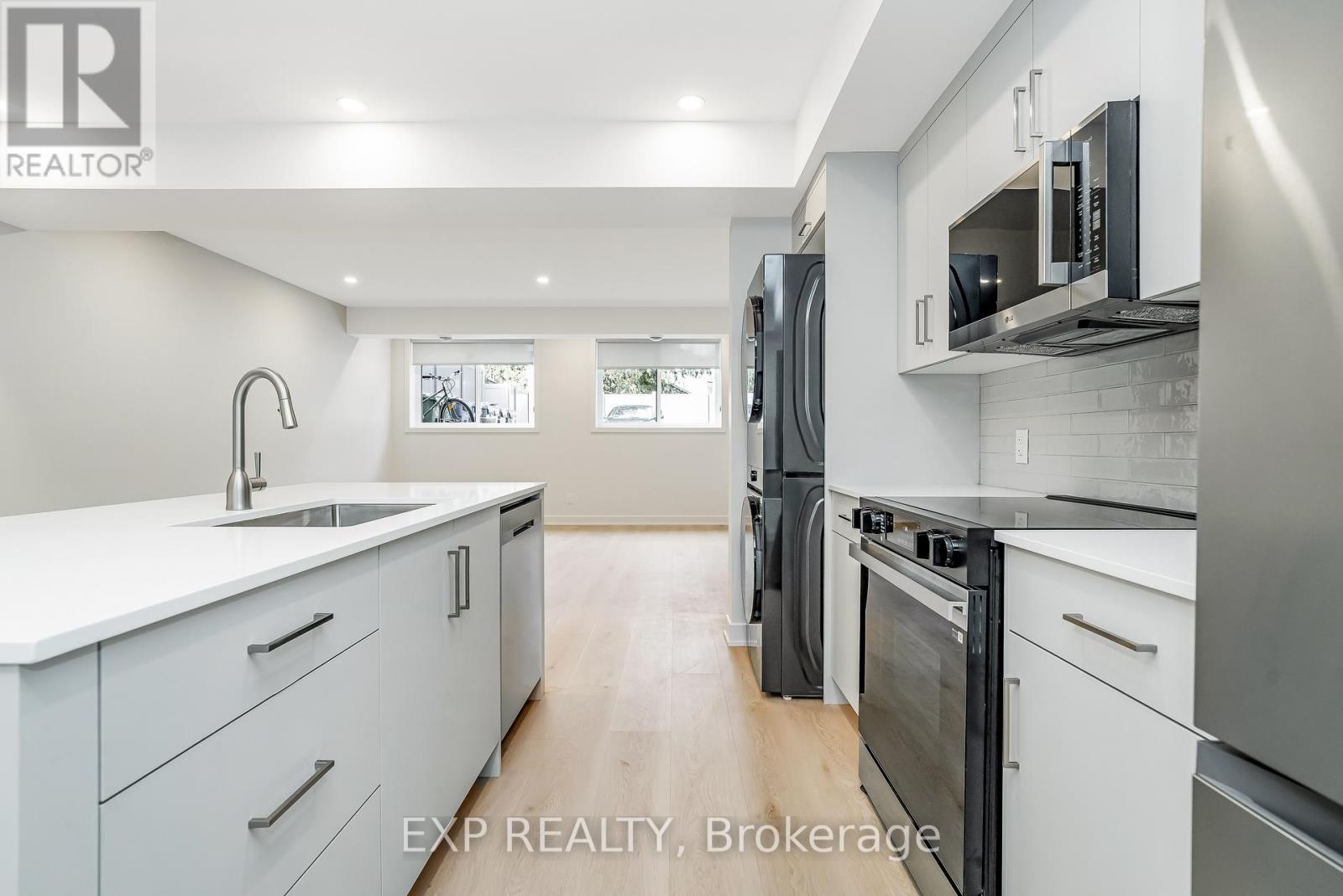 2 - 1267 Summerville Avenue, Ottawa, Ontario  K1Z 8G6 - Photo 7 - X12482435