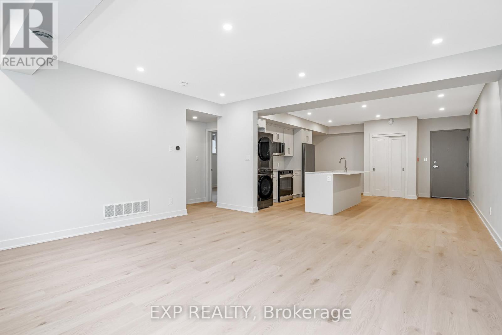 2 - 1267 Summerville Avenue, Ottawa, Ontario  K1Z 8G6 - Photo 9 - X12482435