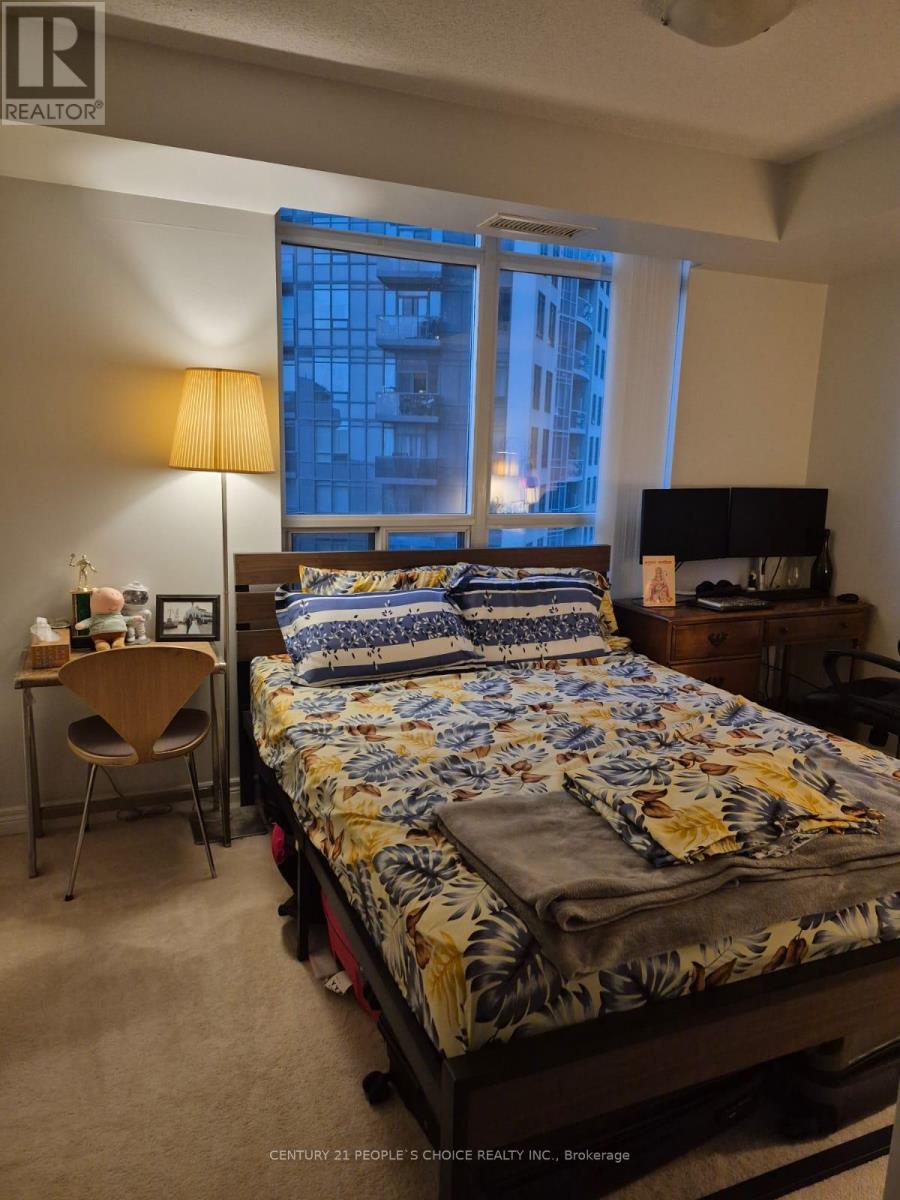 2312 - 310 Burnhamthorpe Road W, Mississauga, Ontario  L5B 4P9 - Photo 12 - W12479328