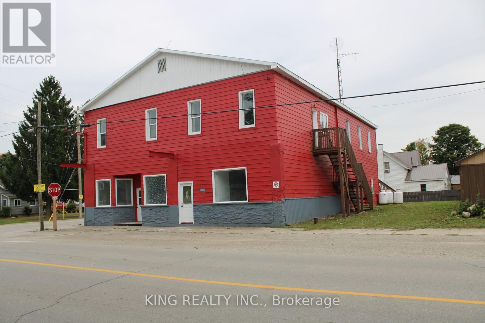 44399 Brandon Road, Huron East, Ontario  N0G 1T0 - Photo 3 - X12482414