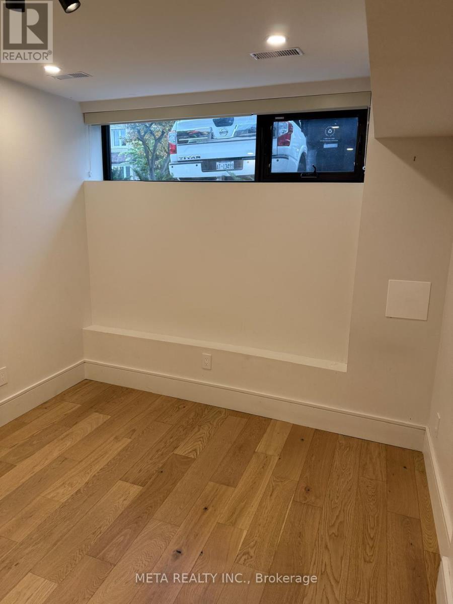 71 Harshaw Avenue, Toronto, Ontario  M8S 1X9 - Photo 14 - W12376248