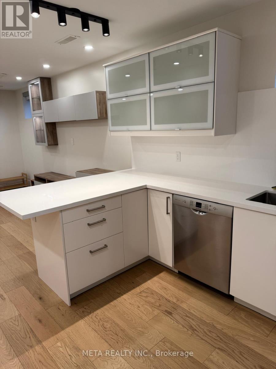 71 Harshaw Avenue, Toronto, Ontario  M8S 1X9 - Photo 3 - W12376248