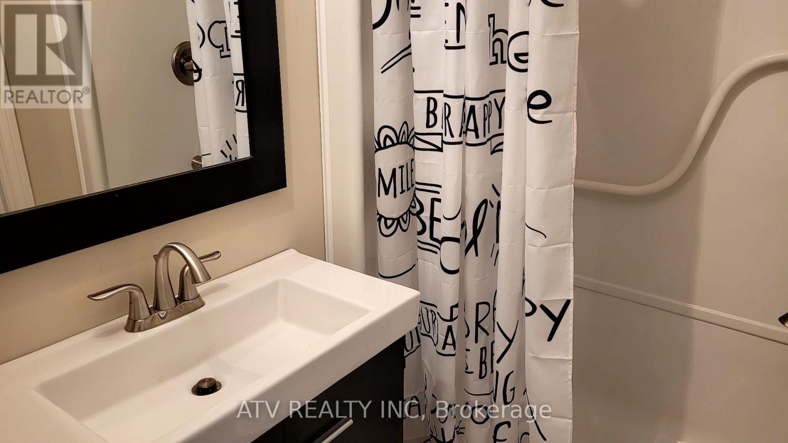 133 Columbia Road, Barrie (Holly), Ontario  L4N 8E3 - Photo 23 - S12482429