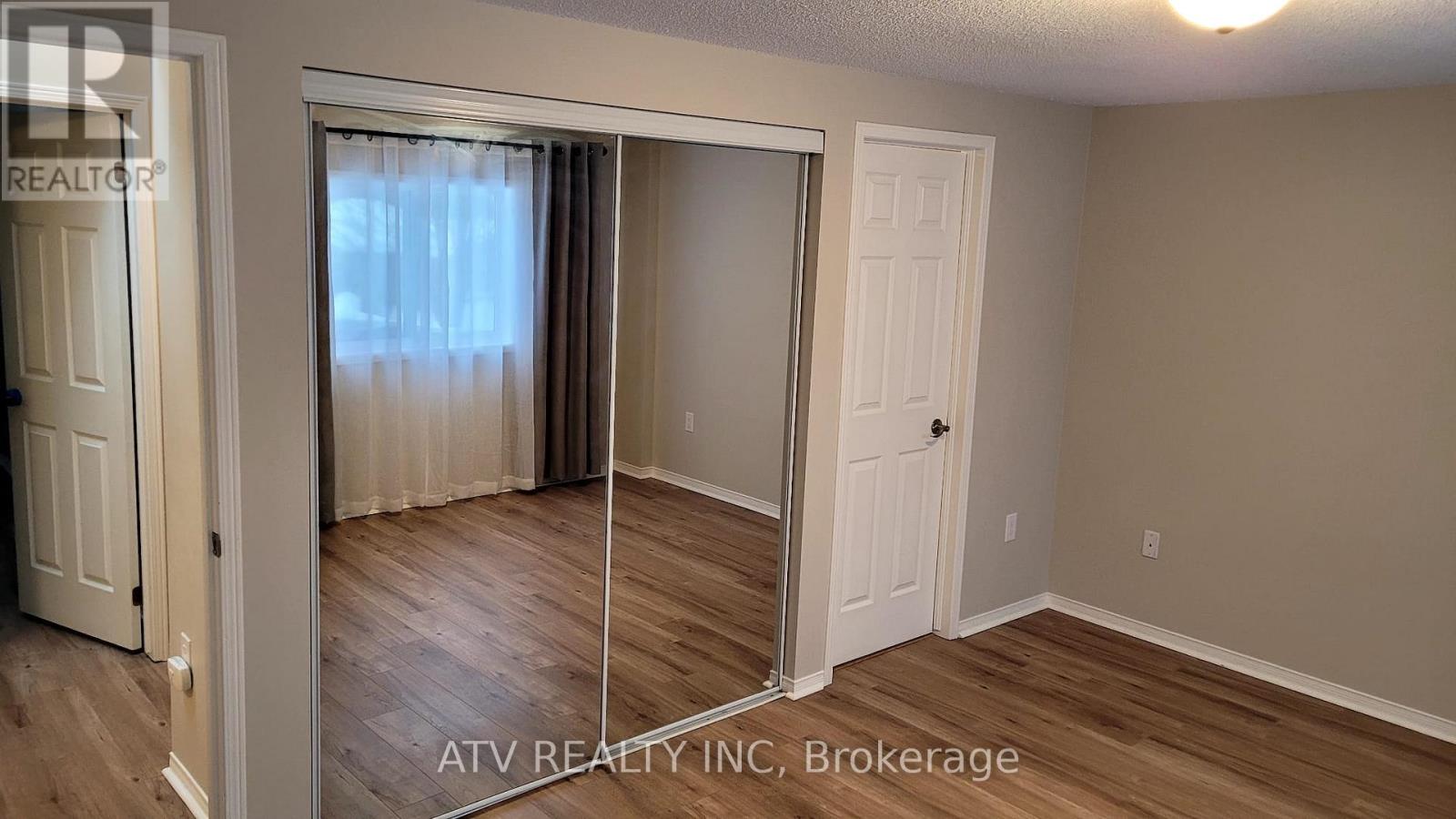 133 Columbia Road, Barrie (Holly), Ontario  L4N 8E3 - Photo 25 - S12482429
