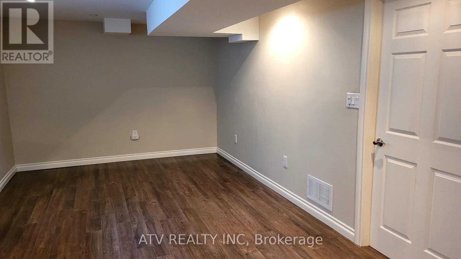 133 Columbia Road, Barrie (Holly), Ontario  L4N 8E3 - Photo 31 - S12482429