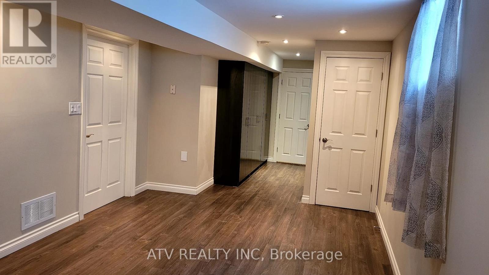 133 Columbia Road, Barrie (Holly), Ontario  L4N 8E3 - Photo 33 - S12482429