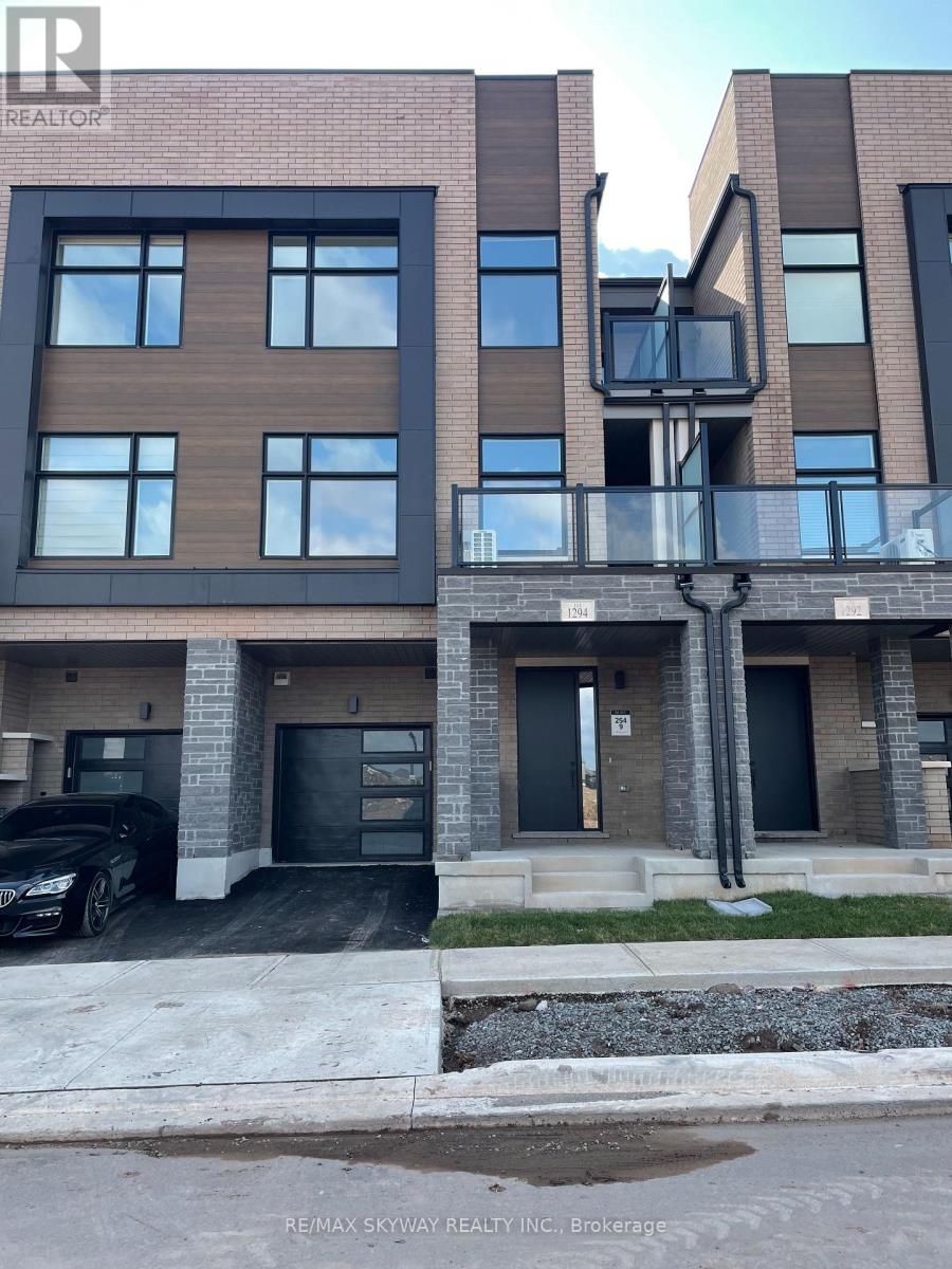 1294 MULLER LANE, Oakville, Ontario