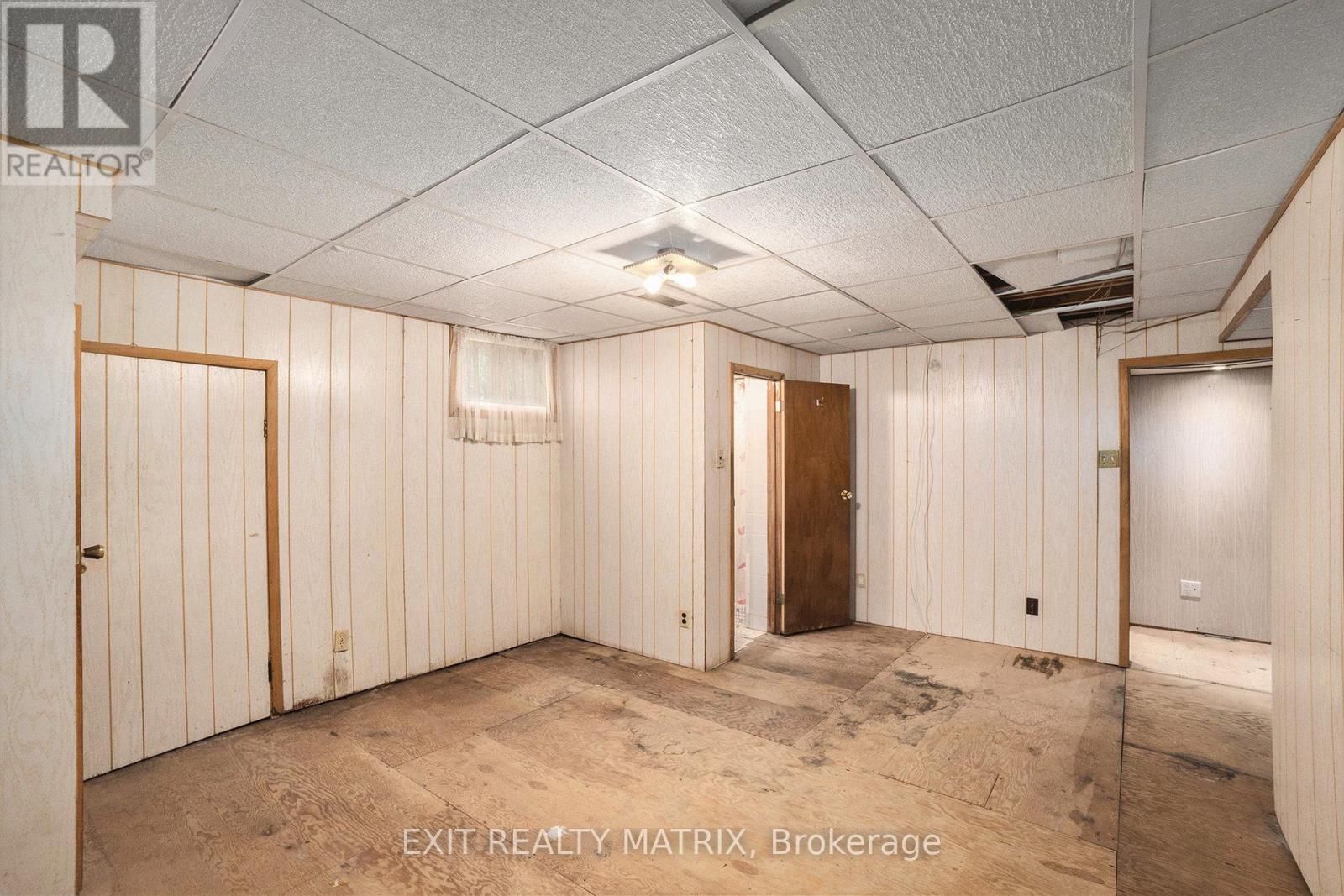 404 Maria Goretti Circle, Ottawa, Ontario  K1L 6S4 - Photo 11 - X12482441